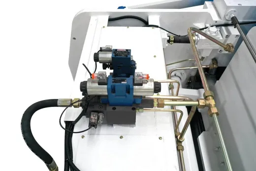 MetalTec HBM 80/2500C Листогибочный гидравлический пресс с ЧПУ контроллером TP10S