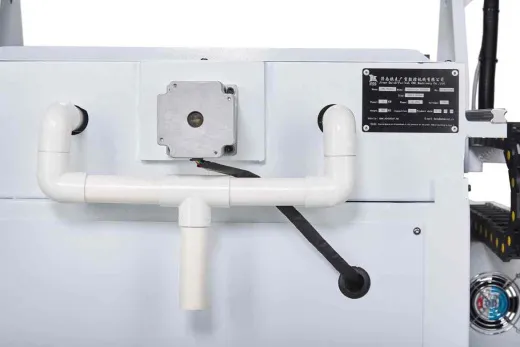 Фрезерный станок с ЧПУ Advercut K6100A  Z200