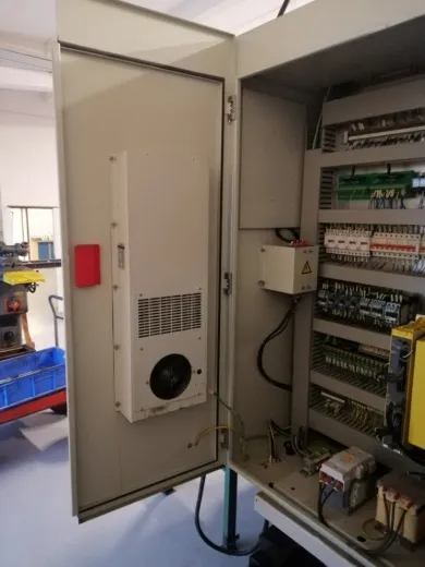 MetalTec TOPMILL 1360F вертикальный обрабатывающий центр с ЧПУ