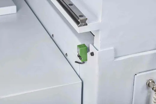 Фрезерный станок с ЧПУ Advercut K6100A  Z200