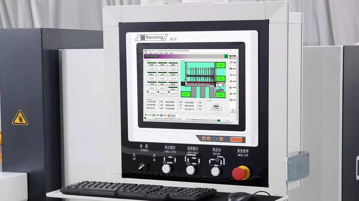 Форматно-раскроечный центр с ЧПУ Nanxing NPC 440