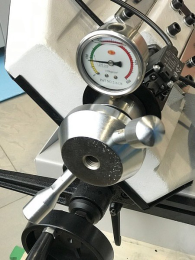 MetalTec BS 250FH (380W) Ленточнопильный станок по металлу (Ø до 250 мм, полотно 27 мм, -45 - 0 - +60 поворот рамы)