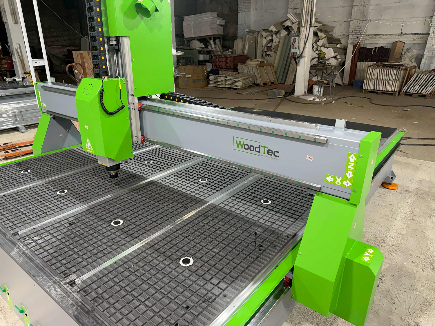 Поступление на склад: фрезерный станок с ЧПУ Woodtec CH-2030W с вакуумной подготовкой