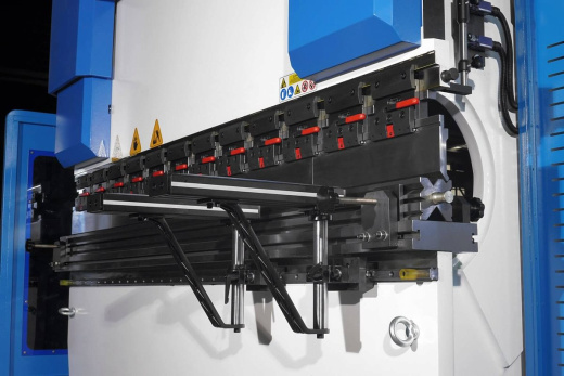 MetalTec HBM 125/3200C Листогибочный гидравлический пресс с ЧПУ контроллером TP10S
