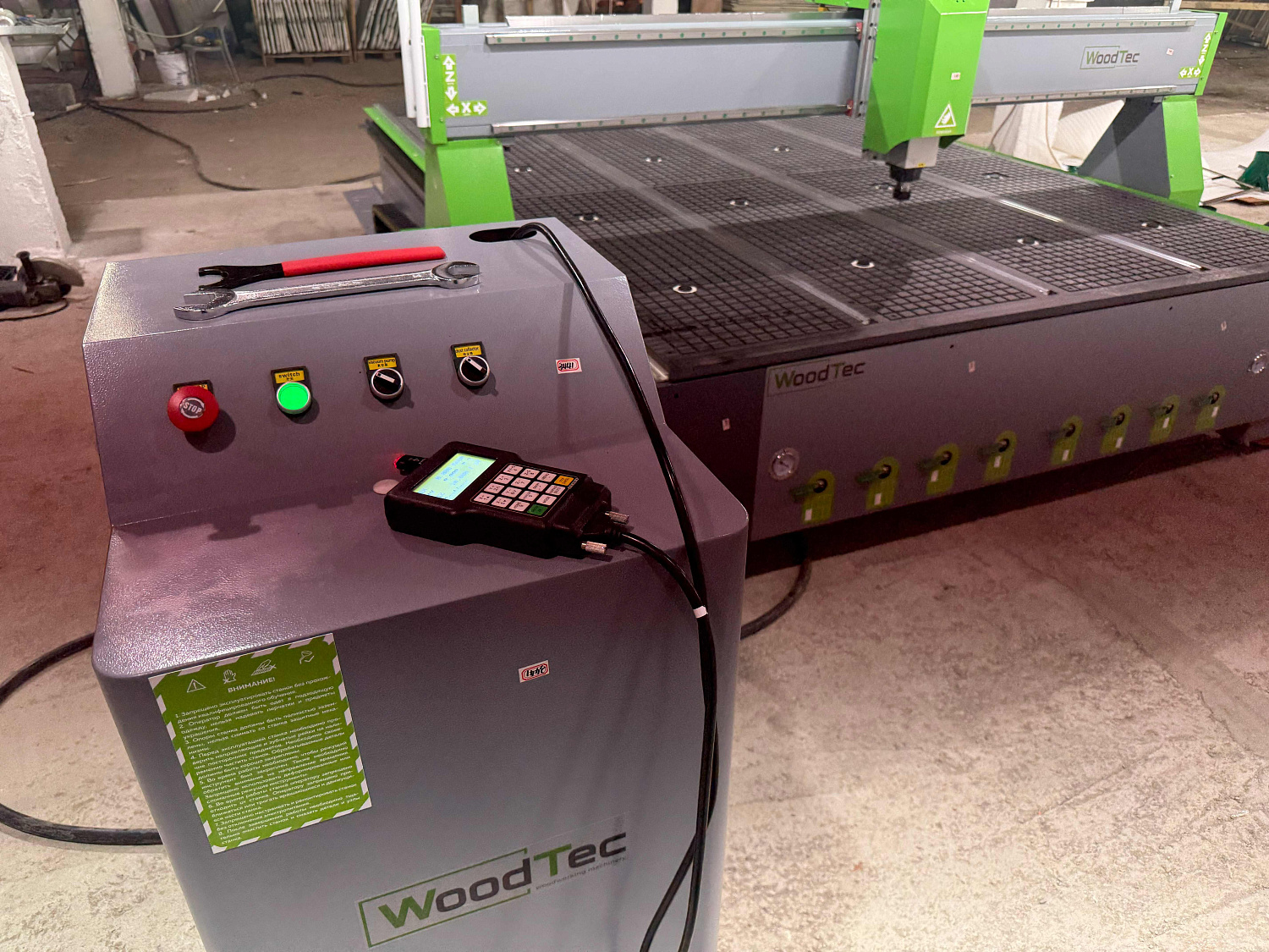 Поступление на склад: фрезерный станок с ЧПУ Woodtec CH-2030W с вакуумной подготовкой