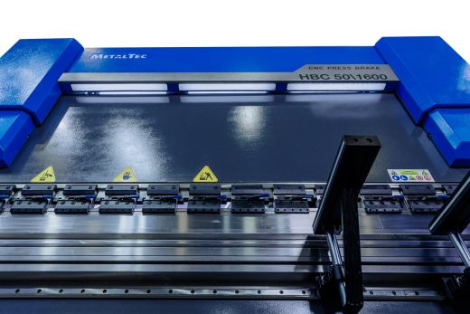 MetalTec HBC 135/3200 Листогибочный пресс с ЧПУ 4+1 ESA630S