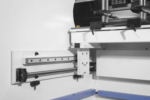 MetalTec HBM 125/3200C Листогибочный гидравлический пресс с ЧПУ контроллером TP10S