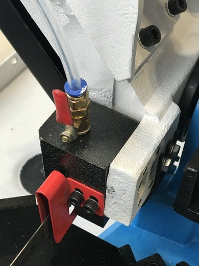 MetalTec BS 250FH (380W) Ленточнопильный станок по металлу (Ø до 250 мм, полотно 27 мм, -45 - 0 - +60 поворот рамы)
