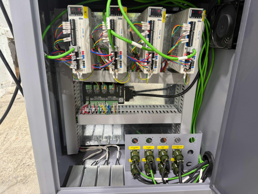 Фрезерно-гравировальный станок с ЧПУ WoodTec СH 2045W для Компакт-плит HPL