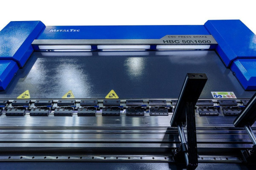 MetalTec HBC 110/2500 Листогибочный гидравлический пресс с ЧПУ CYBELEC CT12