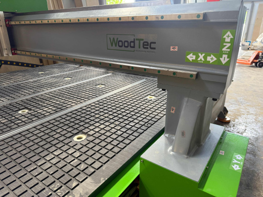 Фрезерно-гравировальный станок с ЧПУ WoodTec HA 2030 C