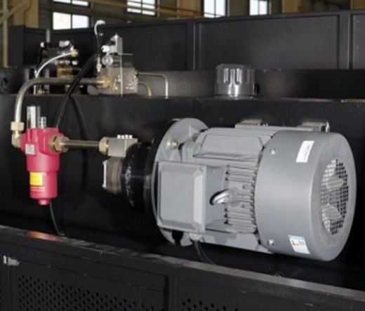 MetalTec HBM 30/1600 Листогибочный гидравлический пресс с контроллером E22