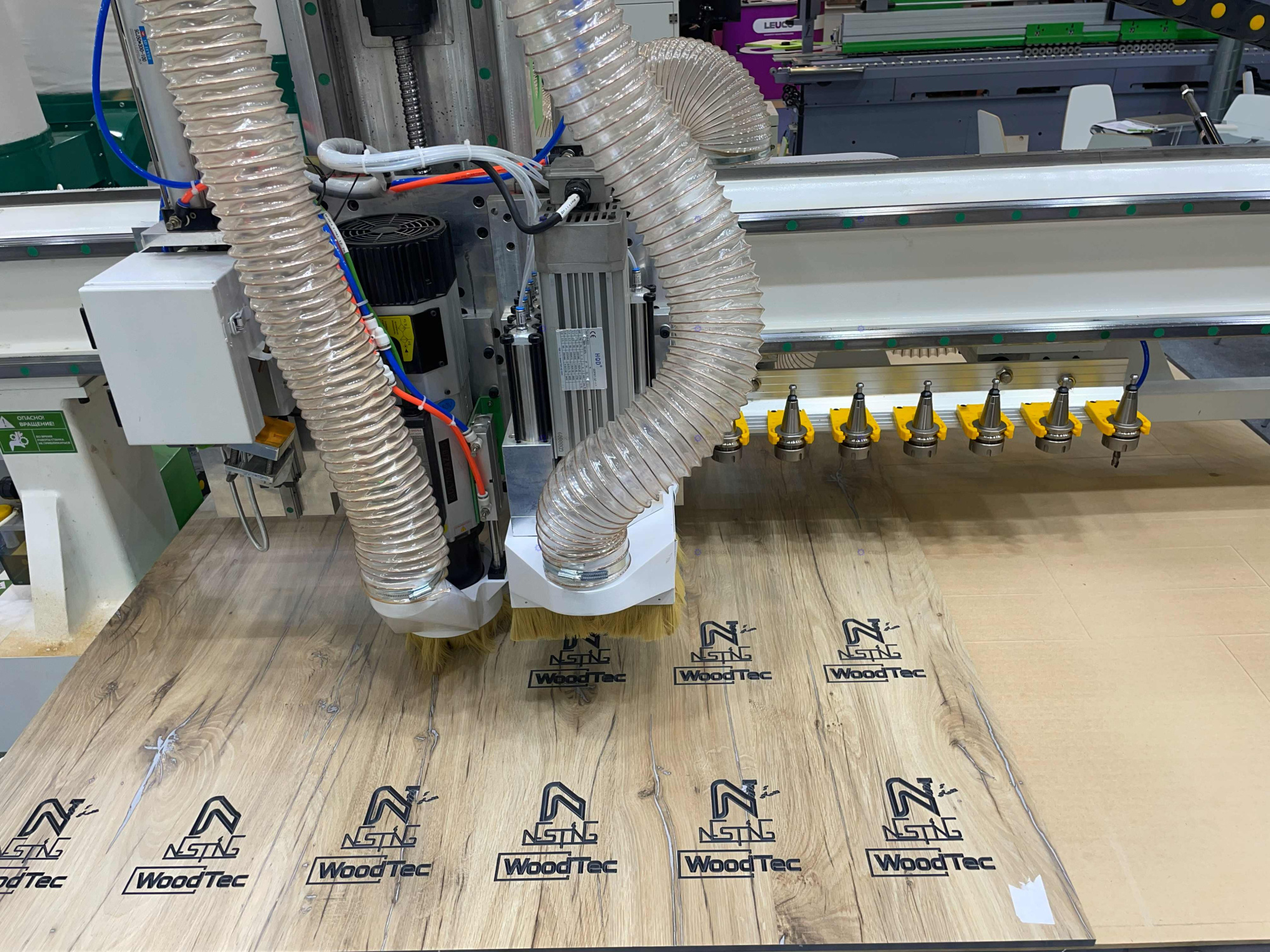 Фрезерно-гравировальный станок с ЧПУ WoodTec HA 2030 QP + присадочная группа + принтер