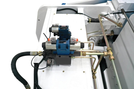 MetalTec HBM 125/3200C Листогибочный гидравлический пресс с ЧПУ контроллером TP10S
