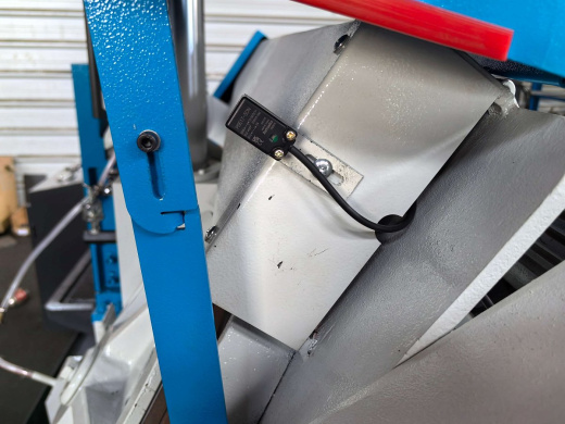MetalTec MBS 530 CА автоматический колонный ленточнопильный станок