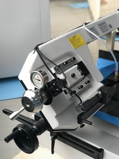 MetalTec BS 250FH (380W) Ленточнопильный станок по металлу (Ø до 250 мм, полотно 27 мм, -45 - 0 - +60 поворот рамы)