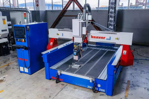 ЧПУ Beaver 25AVLT8-Z600