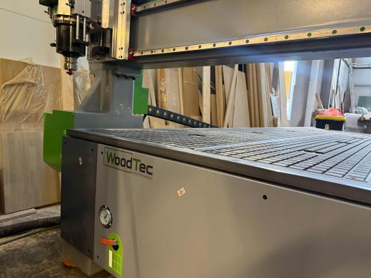 Фрезерно-гравировальный станок с ЧПУ WoodTec HA 2030 C