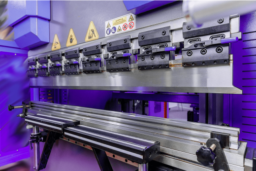 MetalTec HBC 135/3200 Листогибочный пресс с ЧПУ 4+1 ESA630S