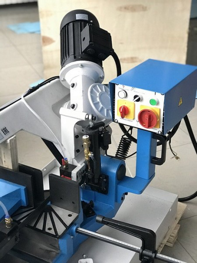 MetalTec BS 250FH (380W) Ленточнопильный станок по металлу (Ø до 250 мм, полотно 27 мм, -45 - 0 - +60 поворот рамы)