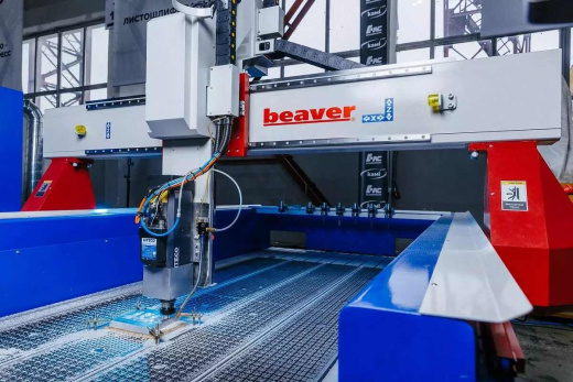 ЧПУ Beaver 25AVLT8-Z600