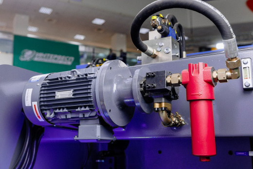 MetalTec HBC 90/2500 Листогибочный пресс с ЧПУ 4+1 MT-15