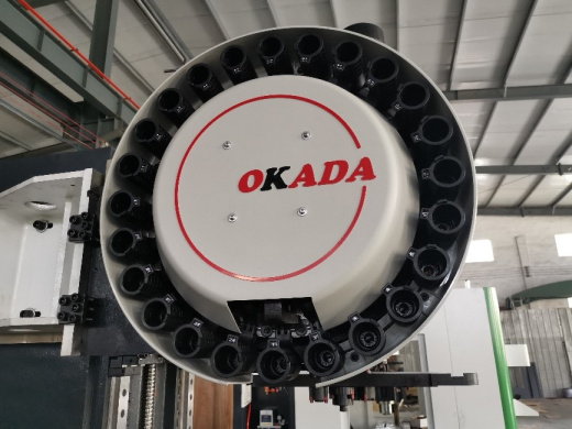 MetalTec TOPMILL 1360F вертикальный обрабатывающий центр с ЧПУ