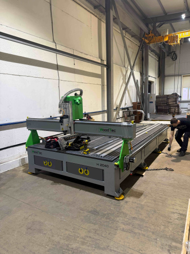 Фрезерно-гравировальный станок с ЧПУ WoodTec H 2040